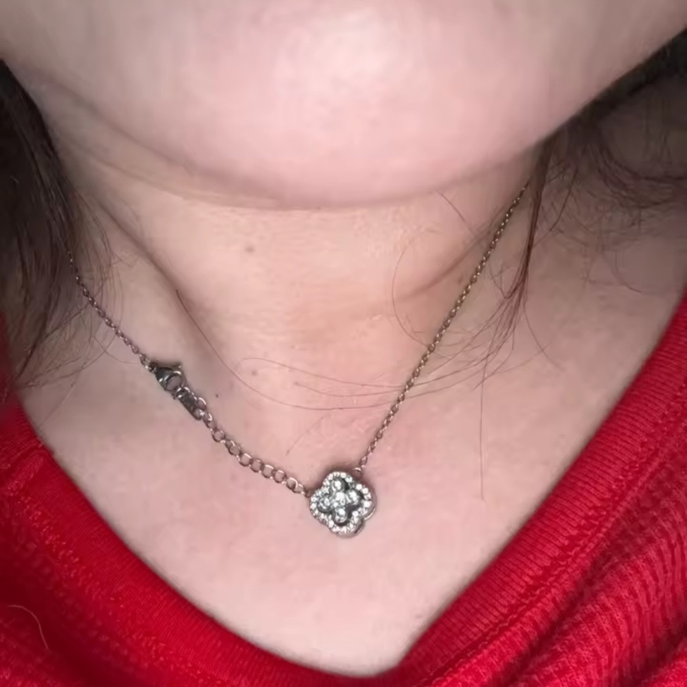 Silver Clover Crystal Pendant Necklace - Picture 5 of 7